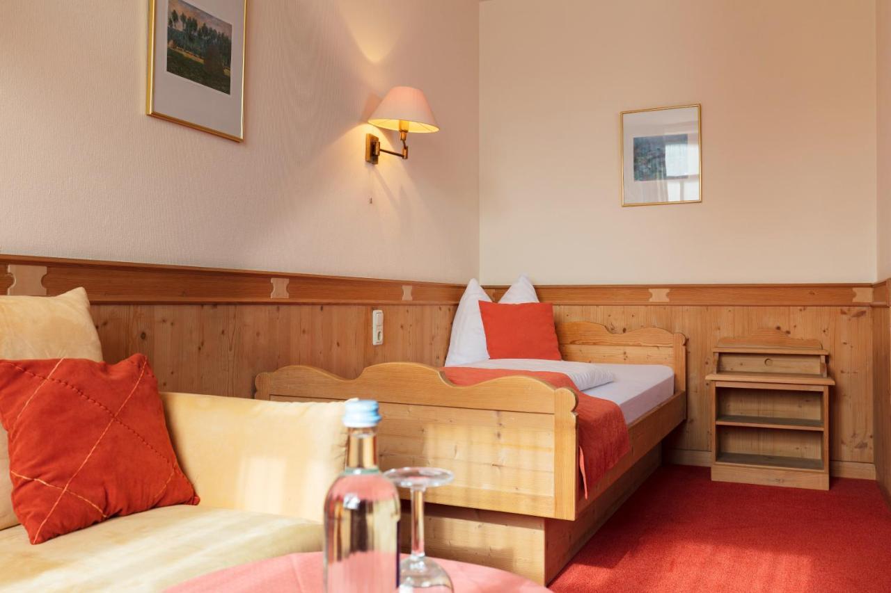 Hotel Hoyacker Hof Garching bei Muenchen Exterior photo